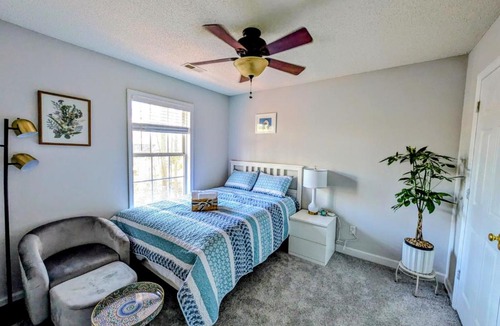 Cary House | Cozy 3BR 3BA Entire House near RTP RDU Cary Apex