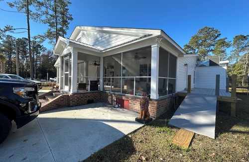 Longs House | Cozy 4-bedroom house in welcoming Longs with WiFi, AC