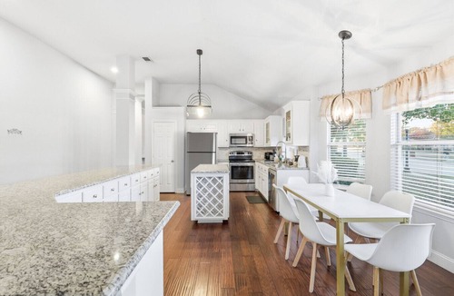 Frisco House | Cozy 5B Home for Families