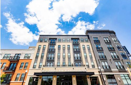 East Walnut HIlls Apartment | Cozy 6BR 6BA combined Apartments Near Downtown Cincinnati