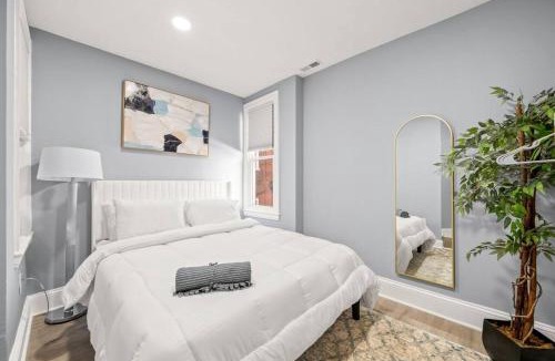 Gayborhood Apartment | Cozy Apt in Center City!