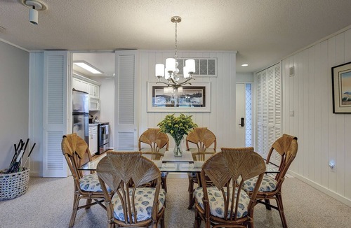 Oceanside Condo | Cozy Beach Retreat with Tennis! Short walk to the beach!