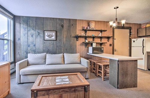 Big Sky Apartment | Cozy Big Sky Studio ~ 1 Mile to Mtn Village!