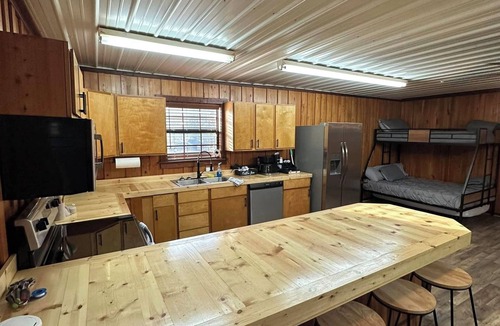 Kildare Cabin | Cozy Cabin central to Jefferson, Atlanta, Caddo Lake, Marshall & Linden