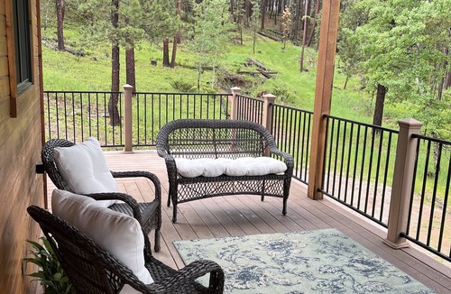 Newcastle Cabin | Cozy cabin in the beautiful Black Hills