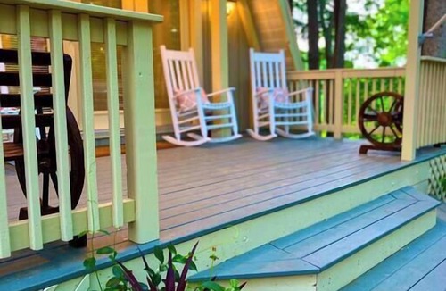 Mint Hill House | Cozy Cabin- Unplug and Rewind!