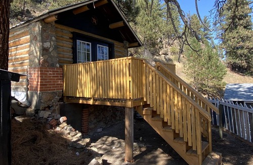 Clancy Cabin | Cozy Cabin