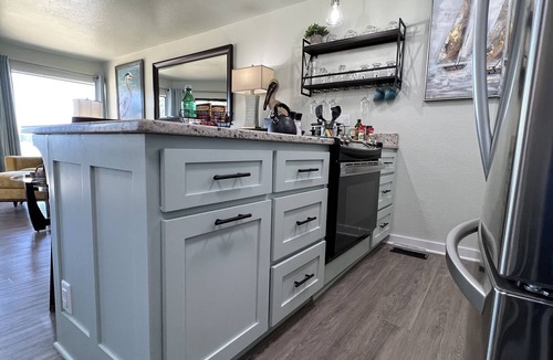 Hot Springs Condo | Cozy, charming condo with everything needed to feel at home.