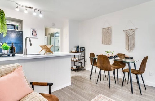 Allandale Apartment | Cozy Comfort Getaway North ATX Studio Convenient Easy Major City Access
