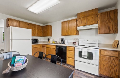 Columbia Falls House | Cozy Condo Close to Glacier Park & Whitefish