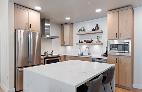 Tamarack Resort Condo | Cozy Condo|Gas Fireplace|Balcony with Mountain View