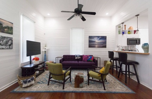 Southtown House | Cozy Cottage in Lavaca near Convention Center, Downtown and King William