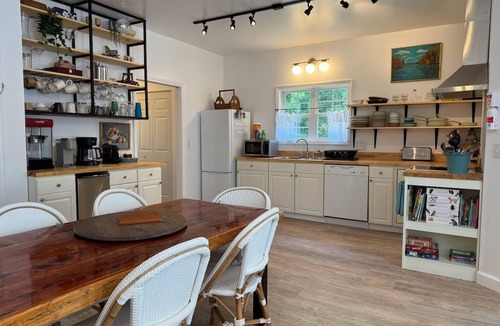 Mount Gilead House | Cozy Cottage near Lake Tillery, Uwharrie Forest. Bring boat or kayaks!