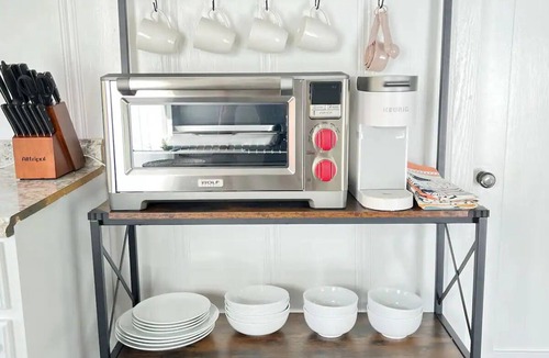 Beverly Grove Cottage | Cozy cottage with 1 bedroom and WiFi, AC in wonderful West Hollywood