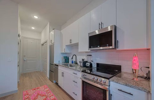 Washington Ave./ Memorial Park Apartment | Cozy Dreamy Pink Rodeo Getaway On Washington