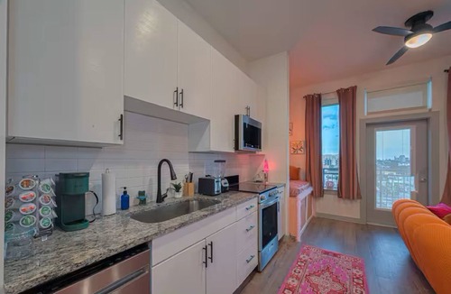 Washington Ave./ Memorial Park Apartment | Cozy Dreamy Pink Rodeo Getaway On Washington