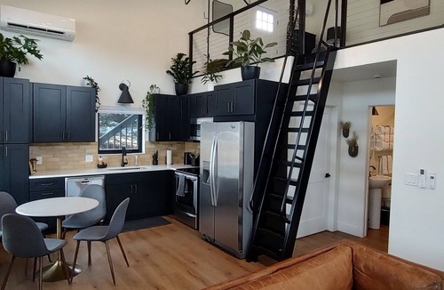 Farviews - Pattee Canyon House | Cozy, extremely CLEAN, Missoula Guesthouse Retreat!