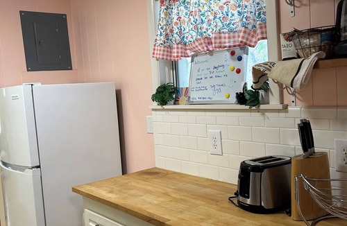Sand Springs House | Cozy family friendly bungalow in sand springs