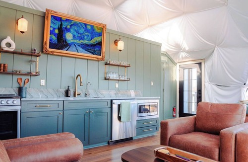 Logan House | Cozy Geodome in Hocking Hills