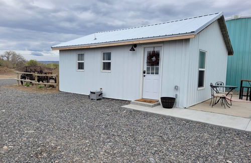 Lovell Apartment | Cozy Guest House at the base of the Big Horn Mountains
