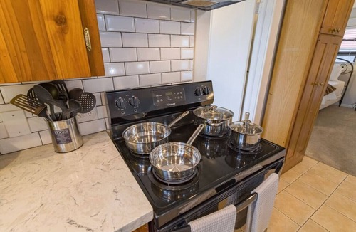 Washington Ave./ Memorial Park House | Cozy heights home near downtown