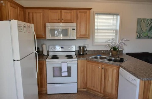 Gardiner House | Cozy Home by Yellowstone River Confluence.
