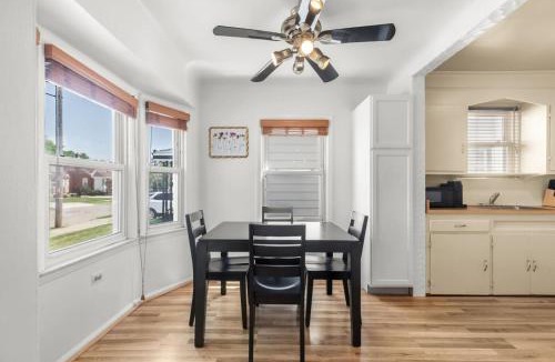 Lincoln Park House | Cozy Home Fenced Yard Pets Welcome Great Location