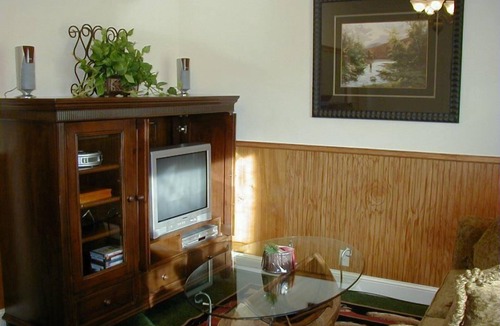 Downtown Bozeman Condo | Cozy home in historic Downtown Bozeman, amazing location - Fish Tales on Main Street!