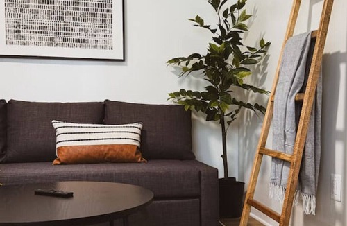 Taylor House | Cozy home minutes from DTW Airport
