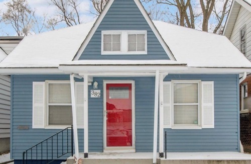 Hazel Park House | Cozy Home Near Ferndale, Royal Oak & Detroit!