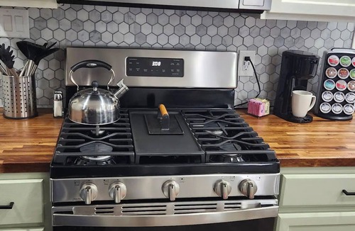 Indianapolis House | Cozy house will sleep many. Ten minutes from downtown.
