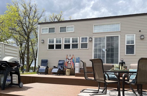 Bottineau Cabin | Cozy Lakefront Getaway on Lake Metigoshe