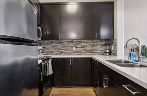 Marina del Rey Apartment | Cozy Marina Hideaway Gym, Pool & Spa Central