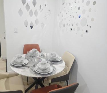 Southwest Calgary Apartment | Cozy Modern Spacious 2 Bedroom and full kitchen in Southwest Calgary