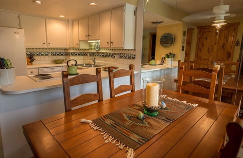 Park Meadows House | Cozy Mountain Condo — Free Transit, Hot Tub, & Garage Parking