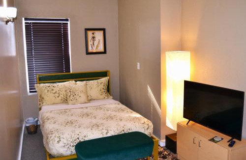Grand Forks Apartment | Cozy Nest 4 A Beautiful Room to Rent