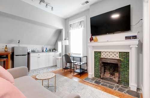 Fan District Apartment | Cozy Nest Studio/Free Parking/Central Location