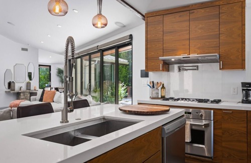 Los Angeles House | Cozy Oasis in Oakley with Basketball court,pool