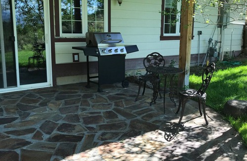 Butte Apartment | Cozy oasis nestled in mature aspen overlooking the city of Butte, Montana