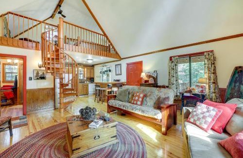 Pine Ridge House | Cozy Oden Oasis with On-Site Fishing Creek and Deck!