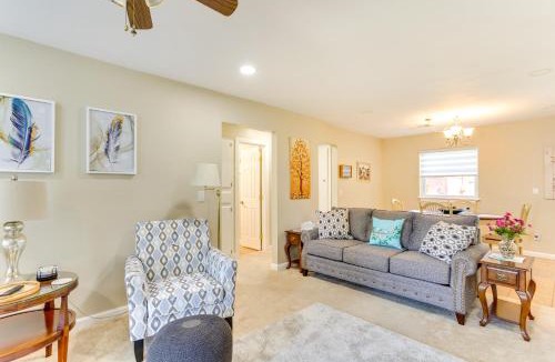 Mustang House | Cozy Oklahoma Retreat with Covered Patio and Gas Grill