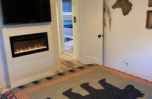 Powell House | Cozy one bedroom near Cody 10 miles to heart mountain 70 to Yellowstone