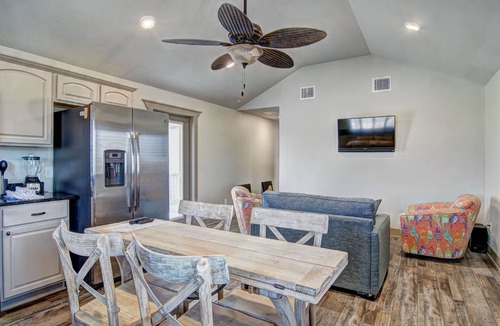 Old Town Cottage | Cozy Pet Friendly Cottage nestled right in the heart downtown Port A!