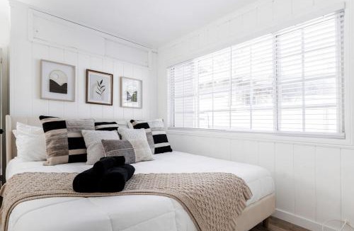 Corridor Apartment | Cozy Private Home, 10-min From DT, Beach & Parks