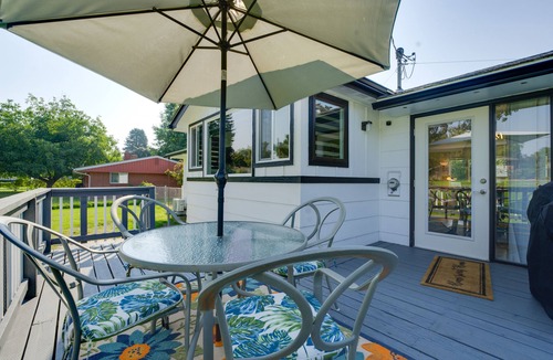 Spokane Valley House | Cozy Retreat in Spokane Valley w/Fireplace