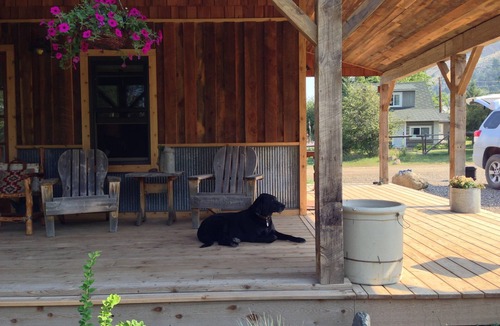 Chico Cabin | Cozy, Rustic Cabins near Chico Hot Springs & only 35 mins to YELLOWSTONE PARK!