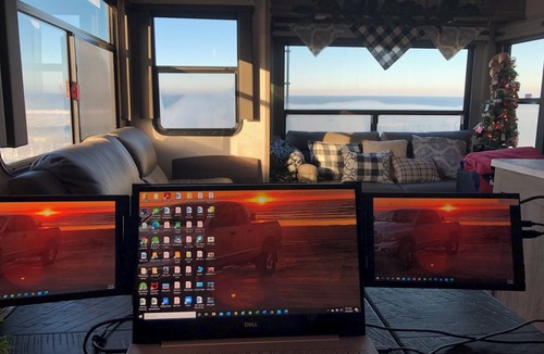 Cheyenne House | Cozy RV with 2 sleeping areas & WiFi, AC in Cheyenne or your favorite camp site.