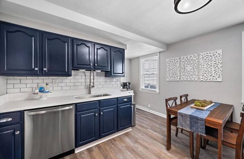 South Side Flats Condo | Cozy Southside Pitt home w/Pool Table +Yard