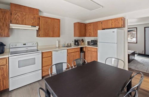 Columbia Falls House | Cozy Space Near Glacier Park & 24/7 Grocery Store