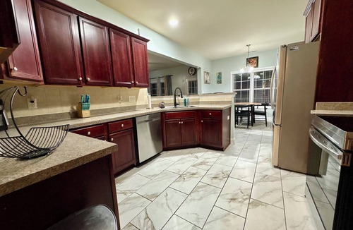 South View Other | Cozy & Spacious 4BR/3BA Home w/Office & Screened Patio Near Fort Liberty